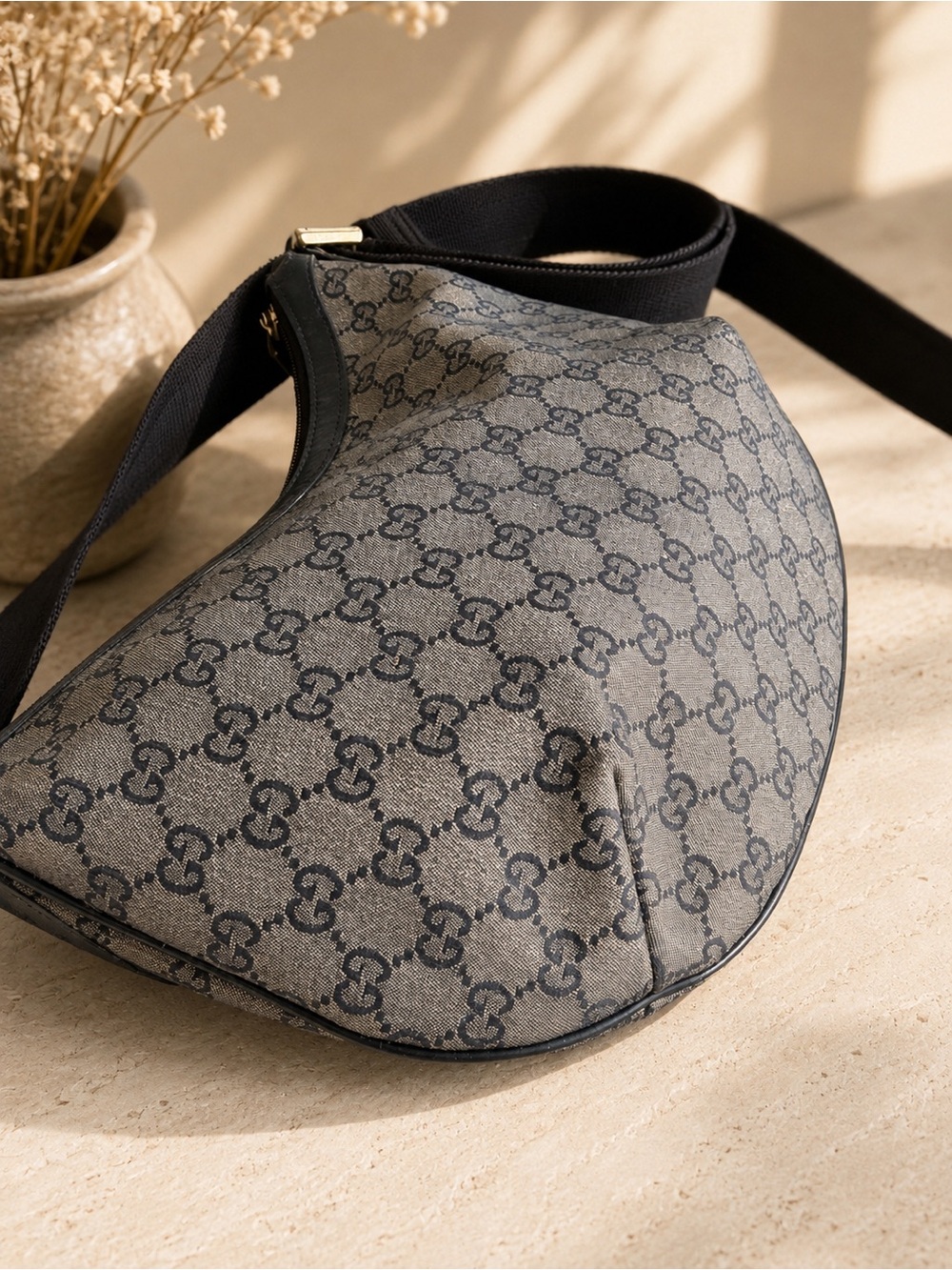 Authentic Gucci GG Canvas Shoulder Bag Navy Gold 181092 Monogram Purse Crossbody - Picture 8 of 16